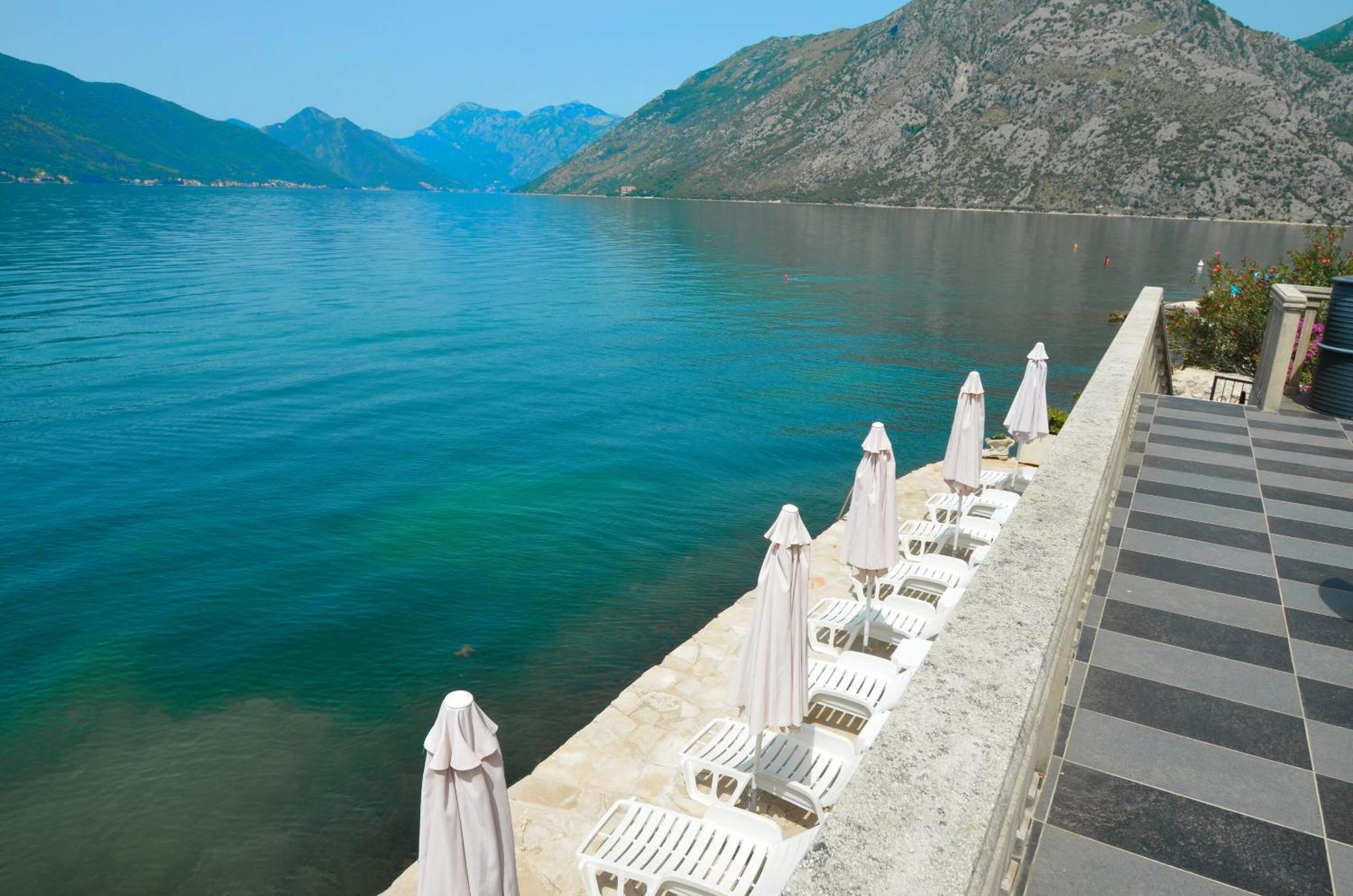 Apartments Mir I Dobro Kotor Eksteriør bilde