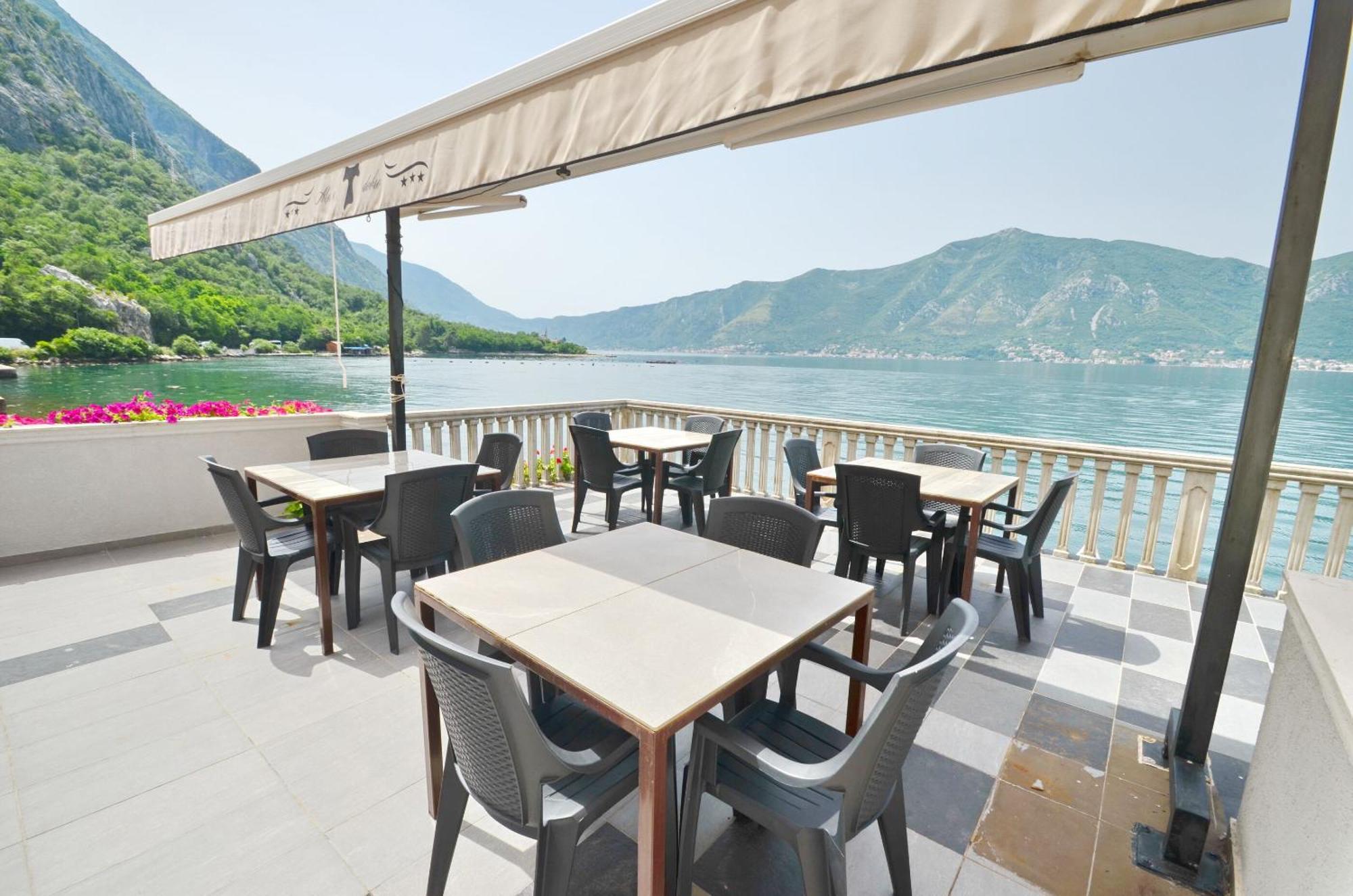 Apartments Mir I Dobro Kotor Eksteriør bilde