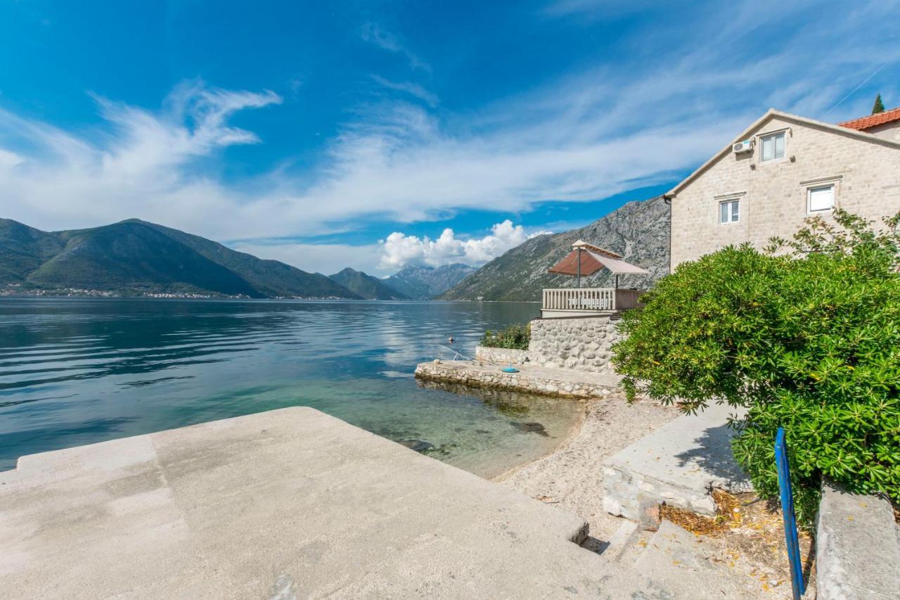 Apartments Mir I Dobro Kotor Eksteriør bilde